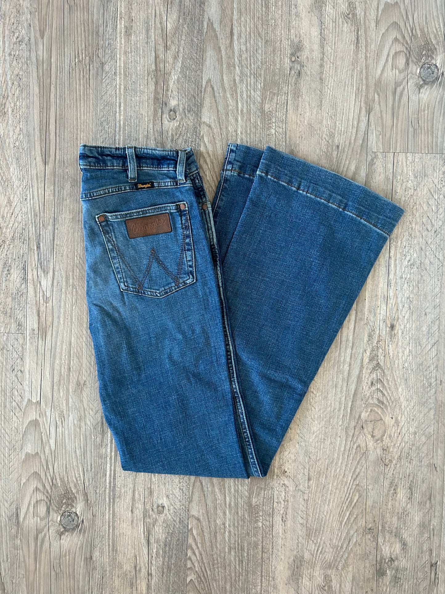 Wrangler Dixie Jeans- Medium Wash